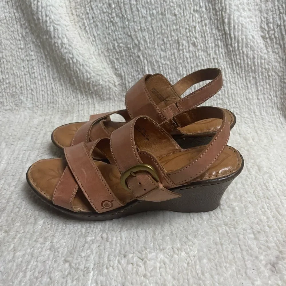 Born leather Tan straps sling back Wedge Sandals SZ10M